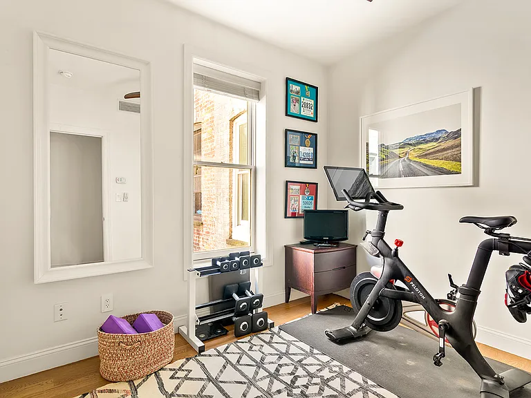 539 4th St #3R — Photo 11