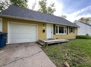 7208 W 16th St, Des Moines, IA 50315