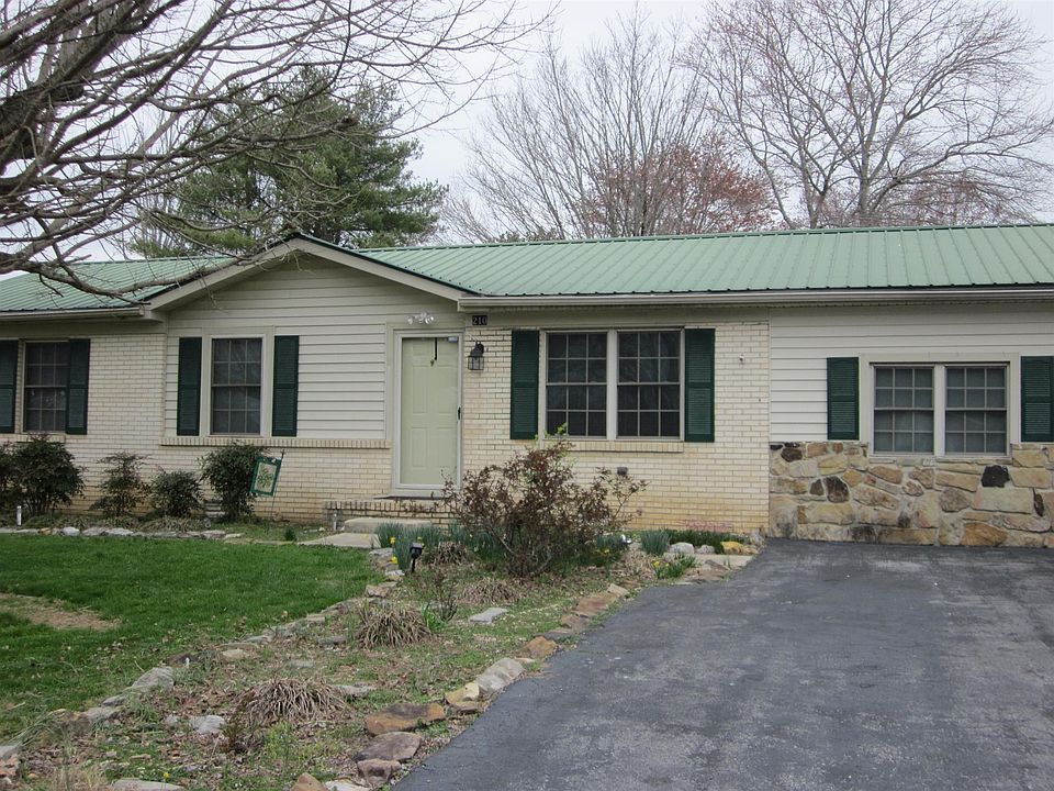 1st image of 210 Cherry Ln