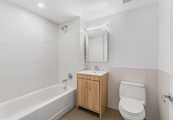5th image of 1516 Park Ave #3E