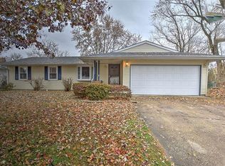 3429 Greenlake Dr, Decatur, IL 62521