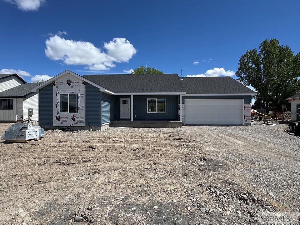1st image of 397 Wind River Dr