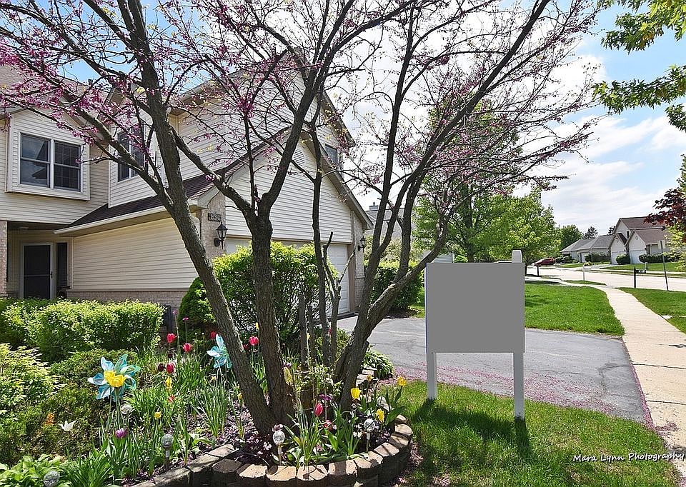 1st image of 830 Thornwood Dr