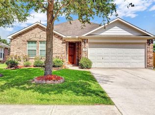 2966 Silver Landing Ln, Dickinson, TX 77539