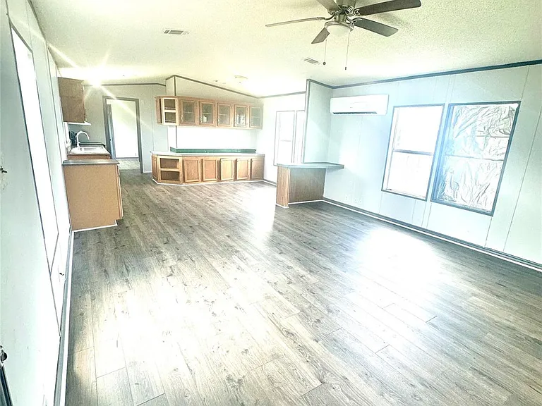 2523 Oyster Creek Bnd — Photo 3