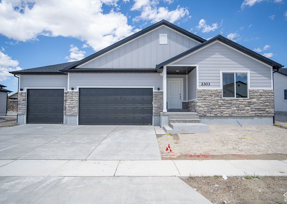 1st image of 2287 E Marigold Dr #512