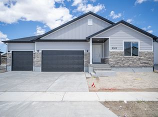 2287 E Marigold Dr #512, Eagle Mountain, UT 84005