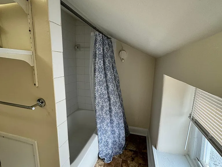 4462 Silverwood St #4 — Photo 21
