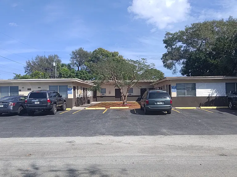 436 NW 15th Way #A — Photo 6
