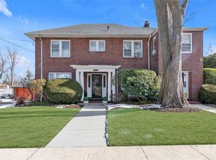 3229 162nd St, Flushing, NY 11358