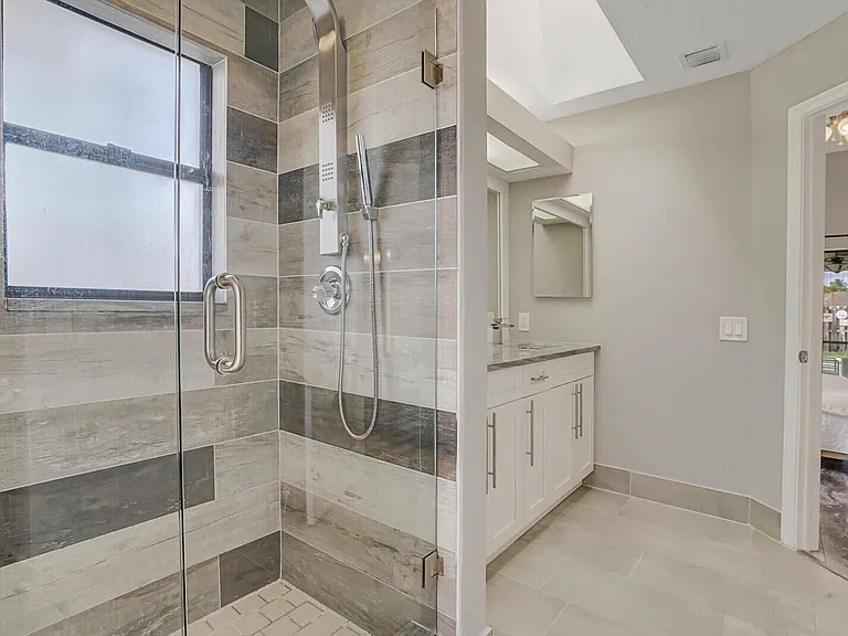 13834 Geranium Pl — Photo 23