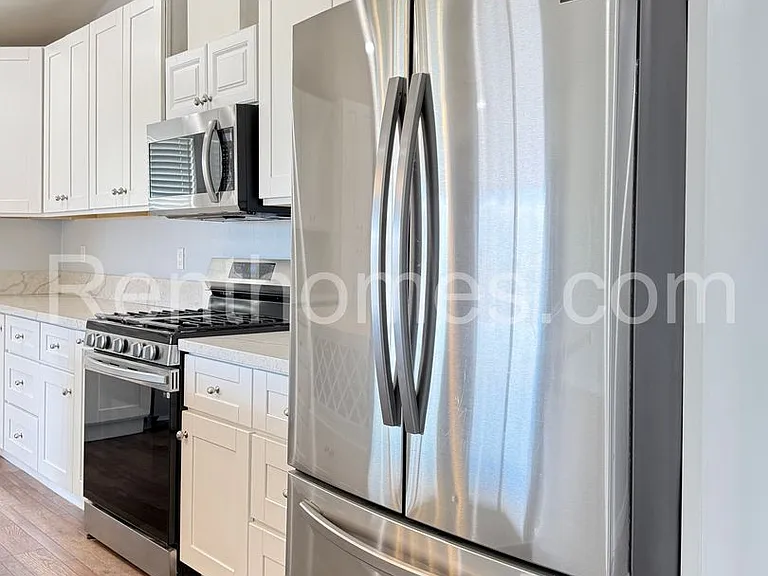 1410 Shoshone St — Photo 10