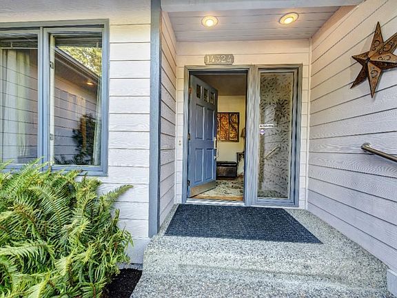 3rd image of 14324 Cascade Dr SE