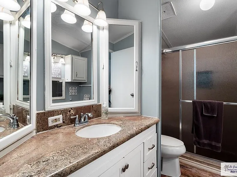 70 Palm Ln — Photo 10