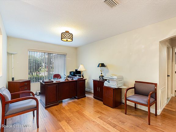 2nd image of 1375 Continental Ave