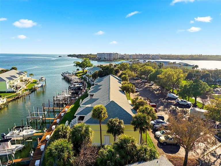 5174 Beach Dr SE #D — Photo 46