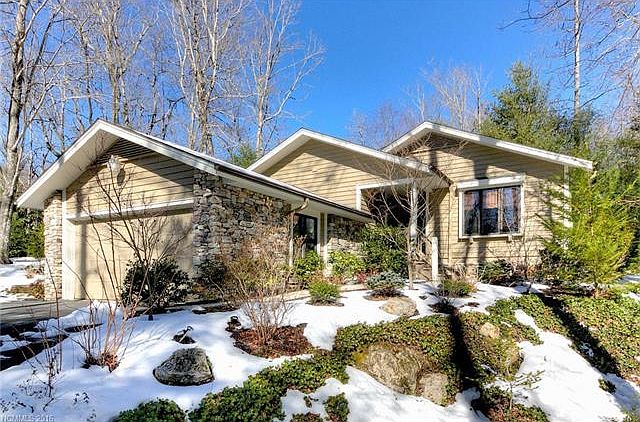 1st image of 49 Nandina Ln
