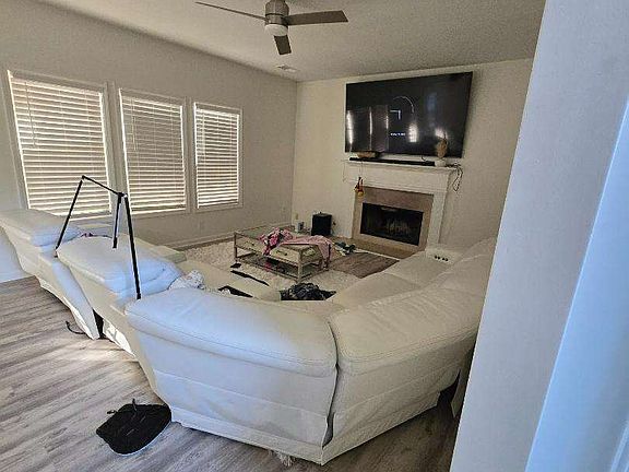 2nd image of 3432 Sandwedge Ct