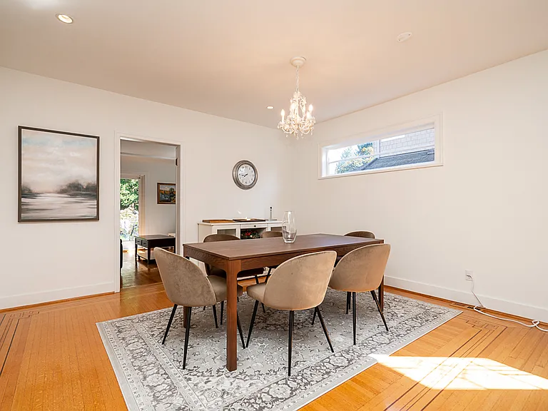 5626 Highbury St — Photo 8
