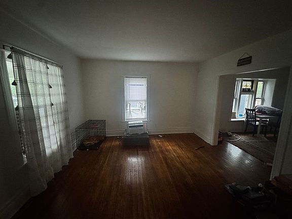 2nd image of 46 Arch St