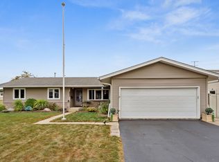 1397 Somerset Ln, Elk Grove Village, IL 60007