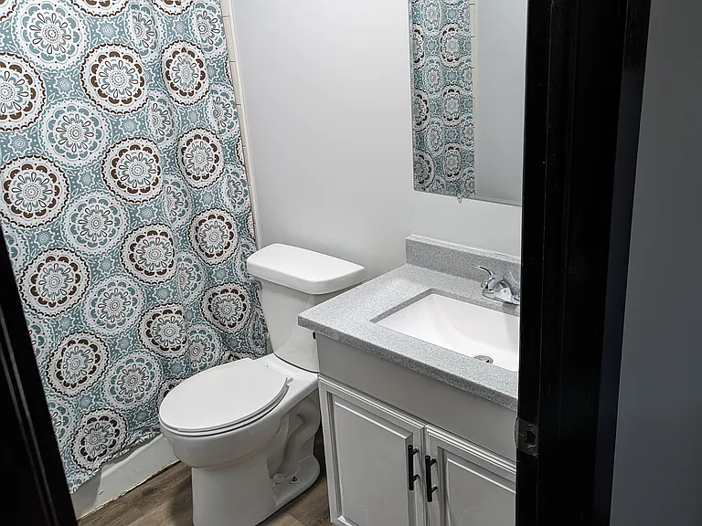 480 Park St E #1 — Photo 12