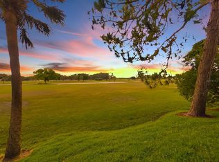 1050 Starkey Rd APT 2604, Largo, FL 33771