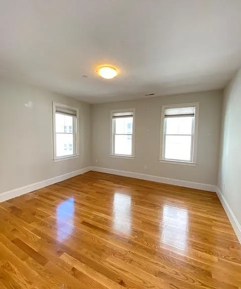 16 Linden Ave #7 — Photo 18