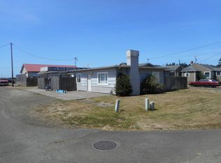 430 NW Alder St, Waldport, OR 97394