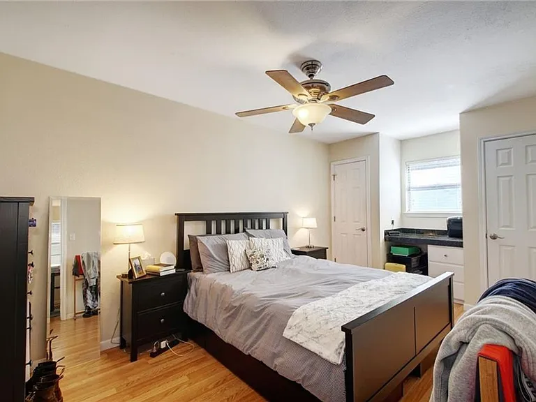 4306 Avenue A #101 — Photo 10