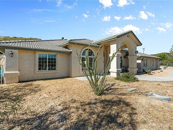 3rd image of 3950 Coriander Dr