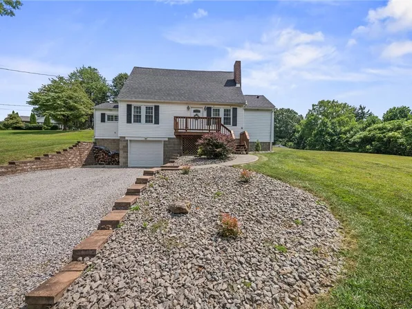 2223 Dellenbaugh Rd, Tarentum, PA 15084