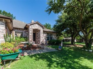 956 Hiawatha Ln, Saginaw, TX 76131