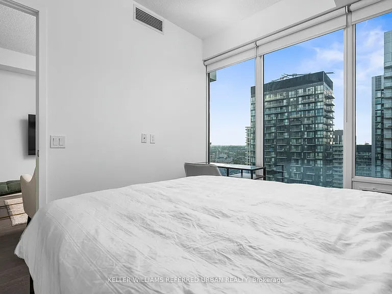 125 Blue Jays Way #4707 — Photo 34