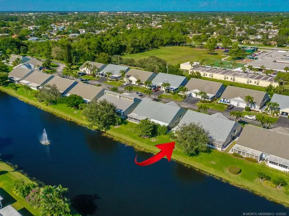 2534 SE Tropical East Cir, Port Saint Lucie, FL 34952