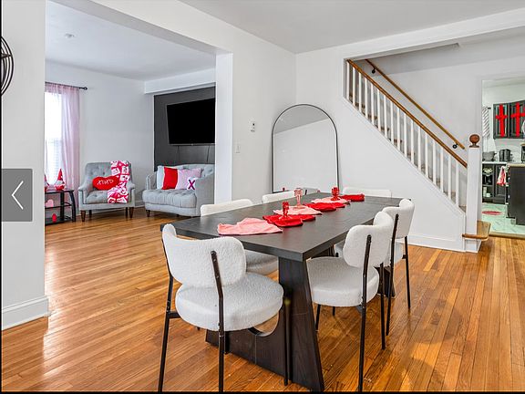 5th image of 18 Grandview Ave #1