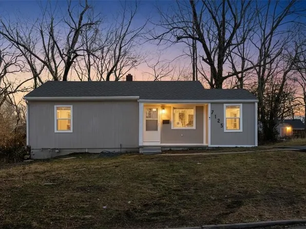 7125 Walrond Ave, Kansas City, MO 64132