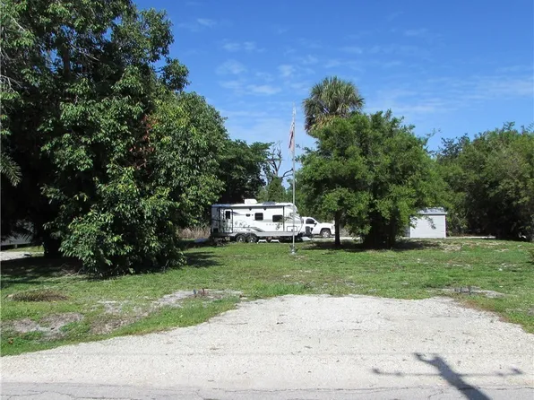 16121 Tortuga St, Bokeelia, FL 33922
