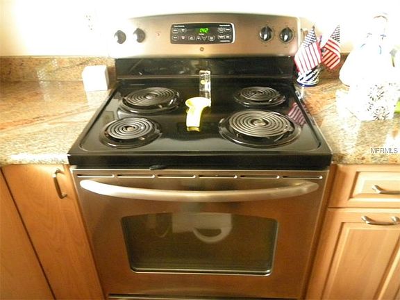 4th image of 711 W Venice Ave APT A