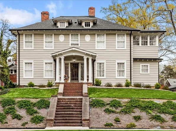 632 N Elm St, Greensboro, NC 27401