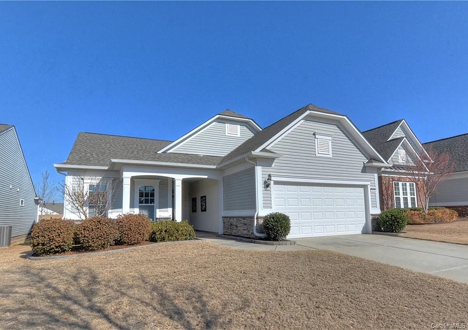 1st image of 5084 Folly Ln
