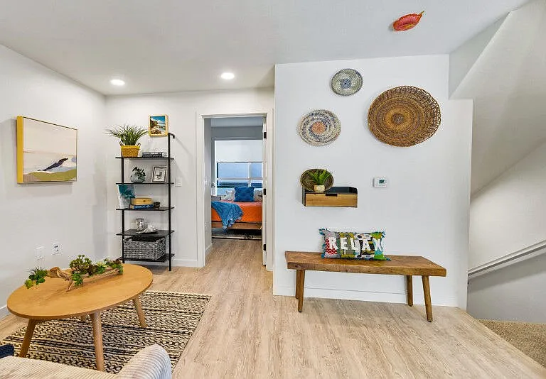 South Park Place — Photo 9