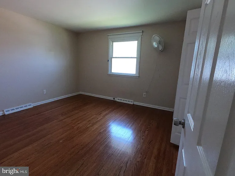 436 S Suffolk Dr — Photo 30
