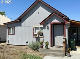 215 W Church St, Heppner, OR 97836