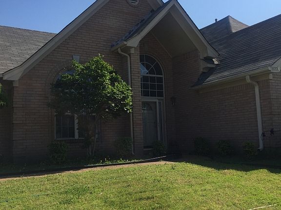 4th image of 8230 Whispering Elm Dr