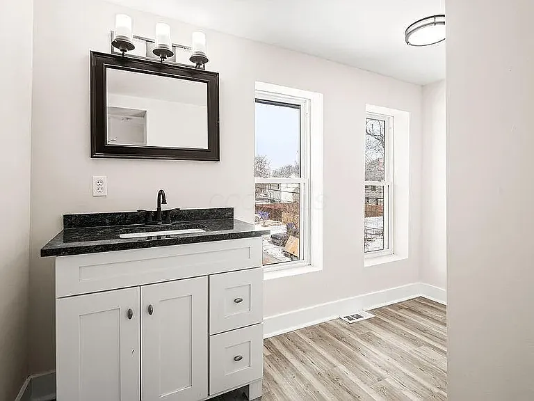 1282 Cole St — Photo 3