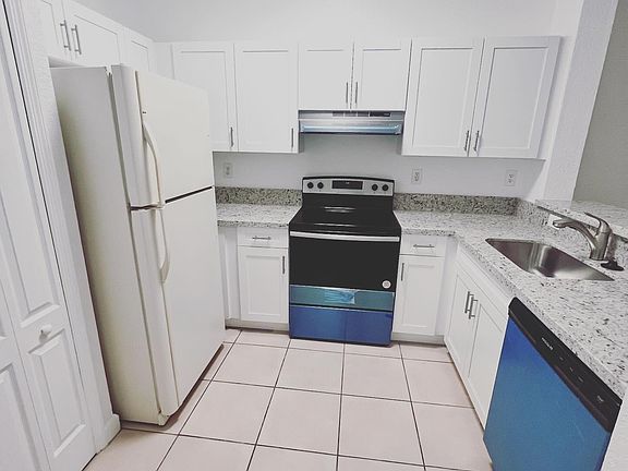 4th image of 7040 NW 177th St APT 201-23
