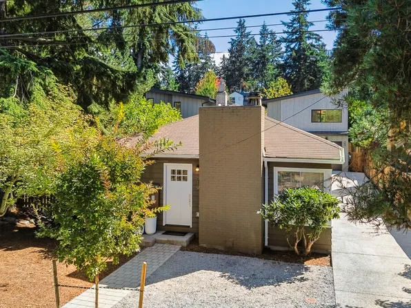 819 NE 100th Street, Seattle, WA 98125