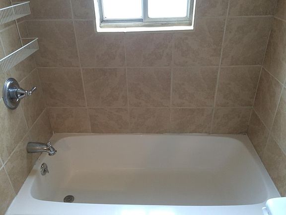 5th image of 1568 Main St APT 1
