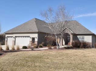 N6393 Tradewinds CIRCLE, Beaver Dam, WI 53916
